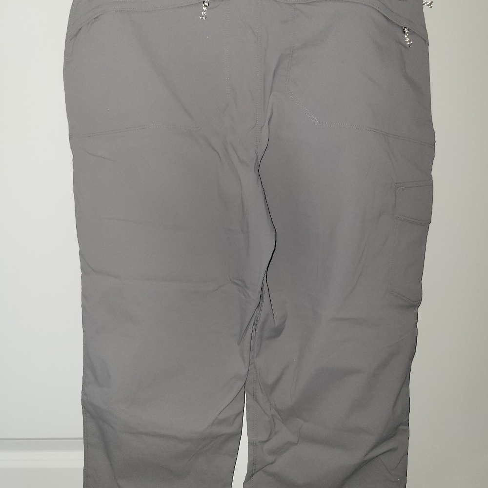 LLBEAN CAPRI PANTS - Picture 5 of 8